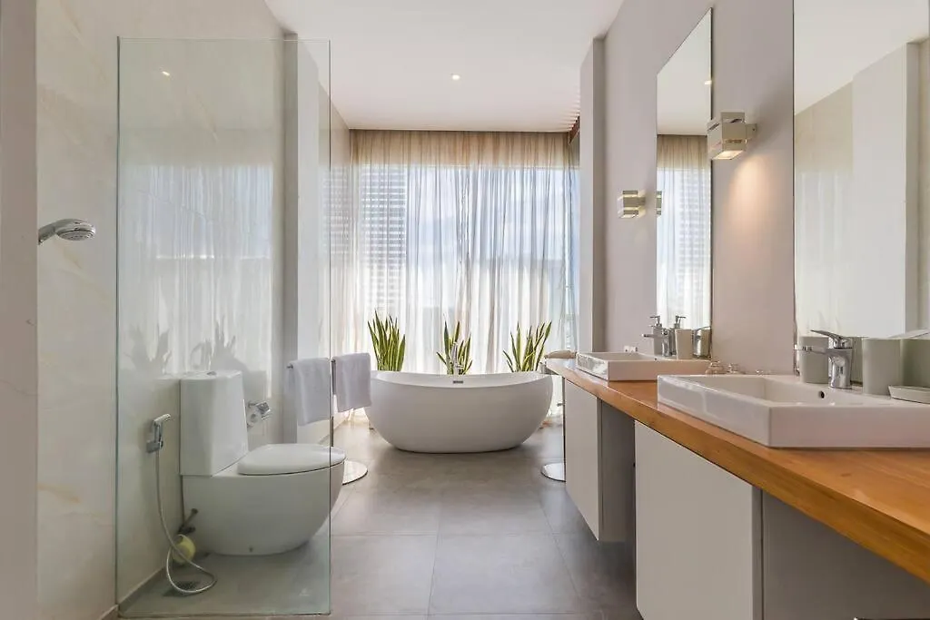 Villa Serenity: Modern Design Luxury 12M Pool And Bbq Seminyak